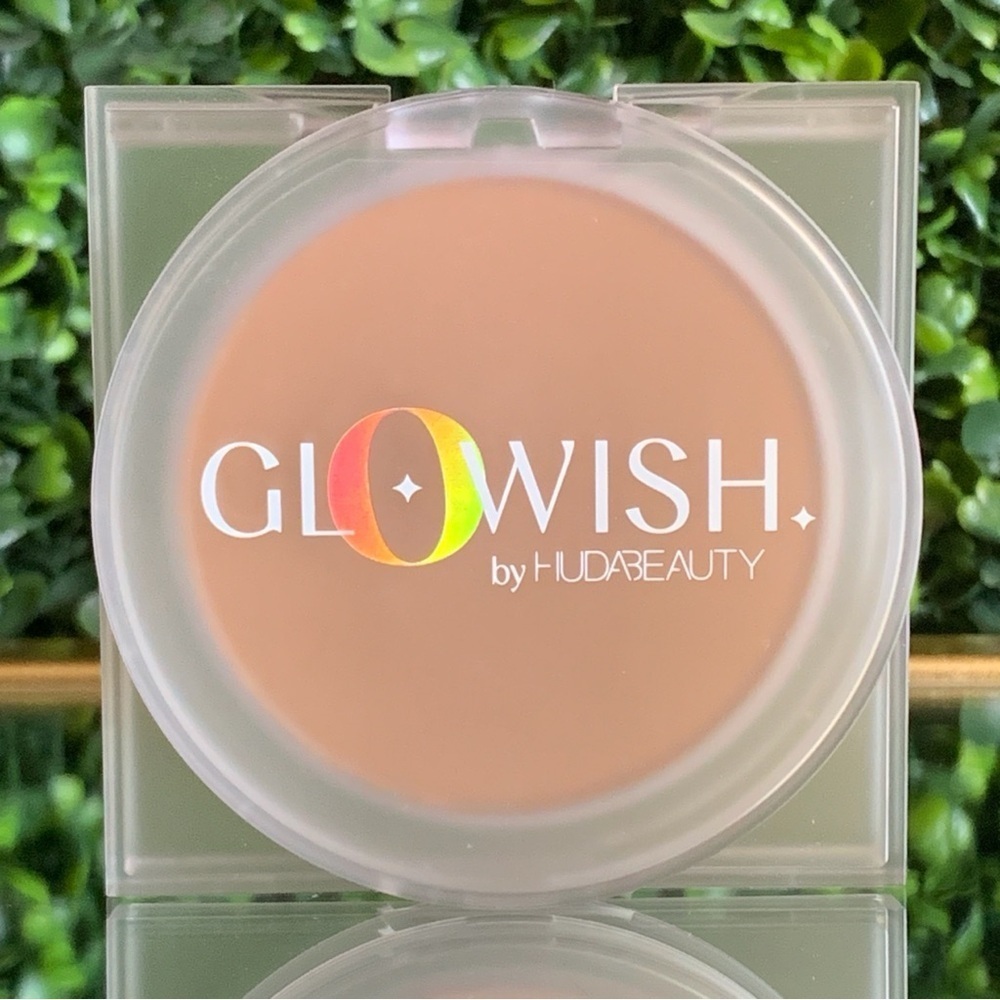 Huda TAN 08 GloWish Luminous Pressed Powder | NEW | Tan 8 | Full Size | BNIB NIB